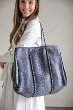 Load image into Gallery viewer, Black Leopard Tote