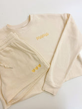 Load image into Gallery viewer, Embroidered Set Top