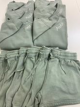 Load image into Gallery viewer, Embroidered Set Top